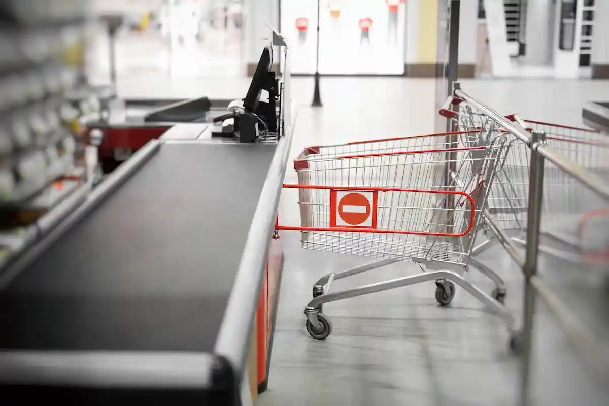 Часы работы немецких супермаркетов могут сократиться