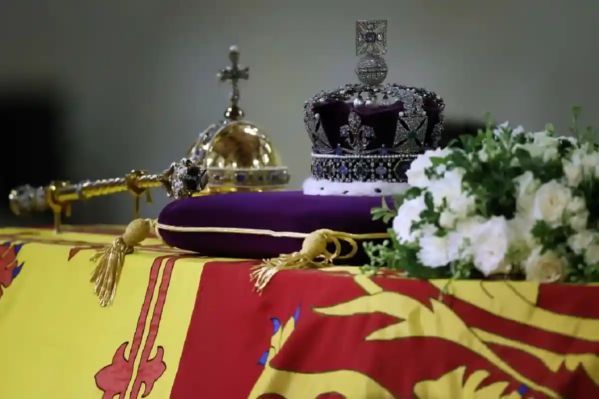 Почему Елизавету II похоронят в свинцовом гробу фото 1