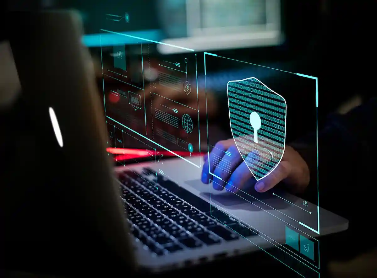 Европарламент примет закон о защите от хакерских атак. Фото: Rawpixel.com / Shutterstock.com