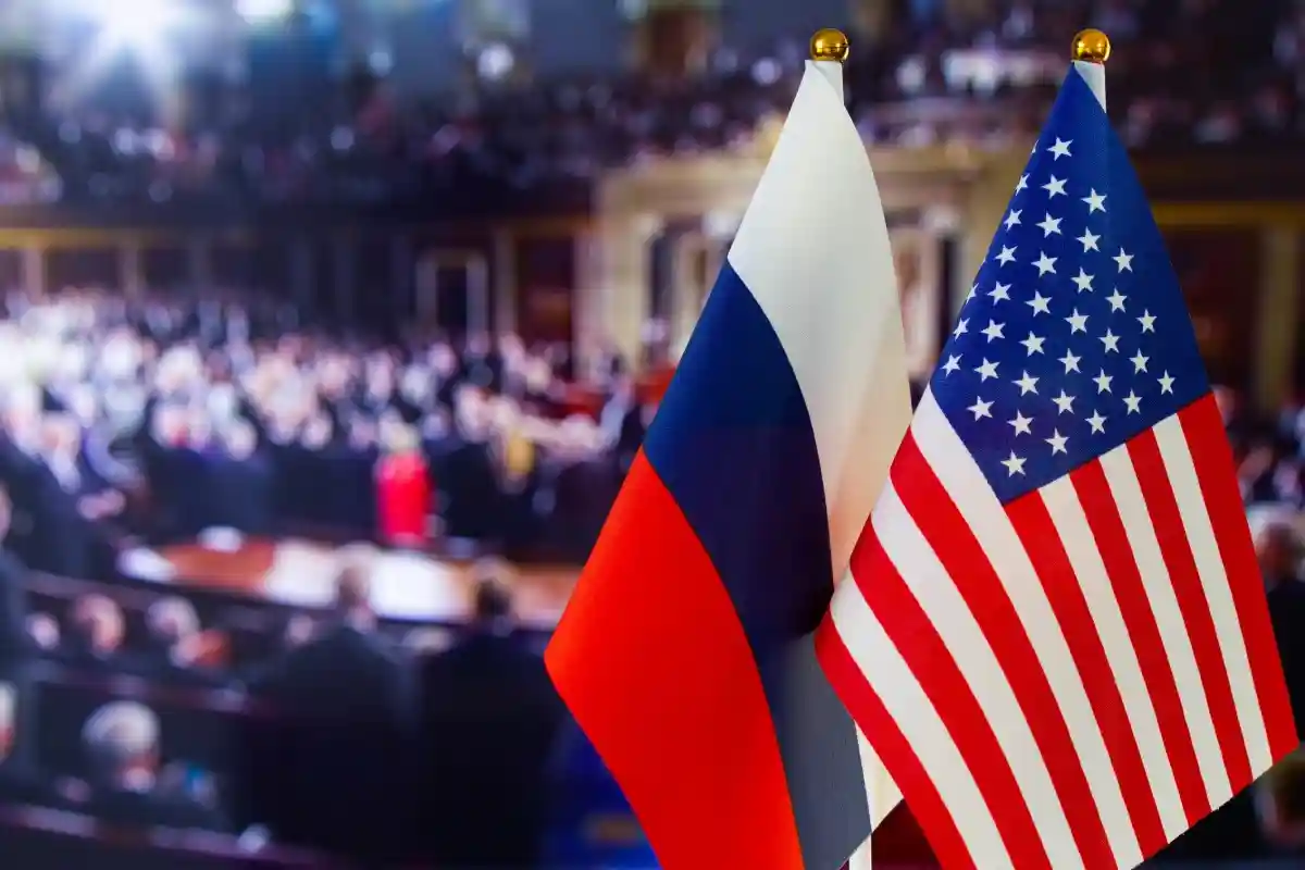 Сенаторы США представили законопроект о признании России спонсором терроризма. Фото: SB2010 studio / Shutterstock.com