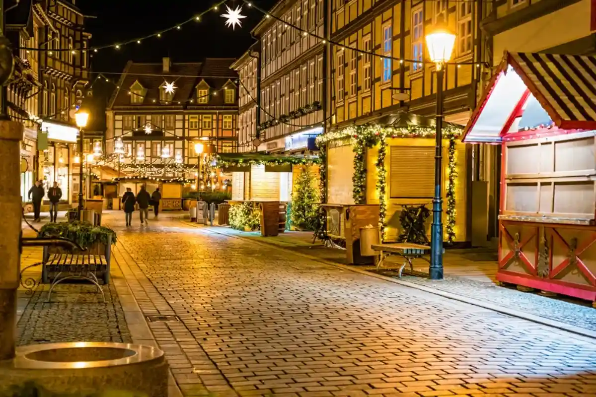 Германию ждет мрачное Рождество: о роскошной иллюминации придется забыть. Фото: Perekotypole / Shutterstock.com
