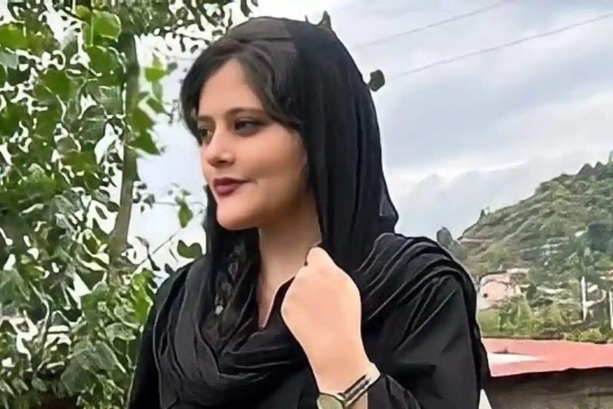 В Иране девушка умерла после избиения «полицией нравов» из-за «неправильного хиджаба»
