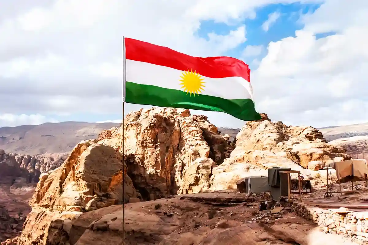 Иран обстрелял Иракский Курдистан. Фото: diy13 / Shutterstock.com