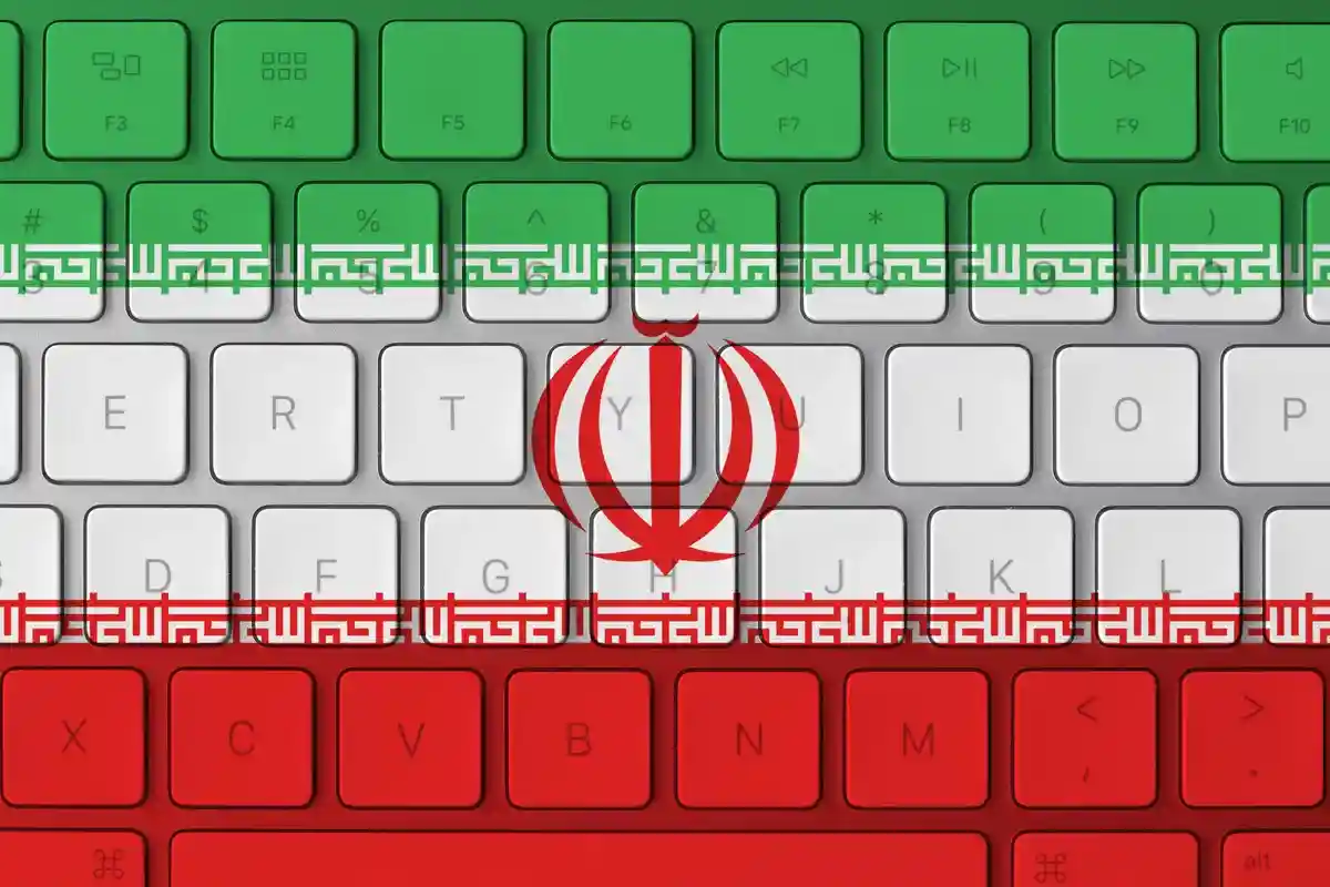 США предъявили обвинения в кибератаках трем иранским хакерам. Фото: Bobica10 / shutterstock.com