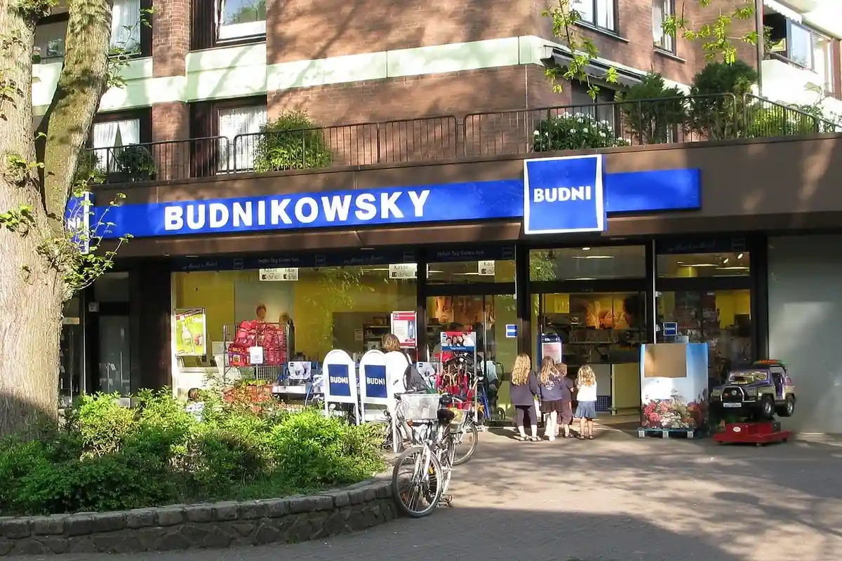 Купить косметику в Германии в Гамбурге лучше в Budnikowsky. Фото: Thragor / wikimedia.org