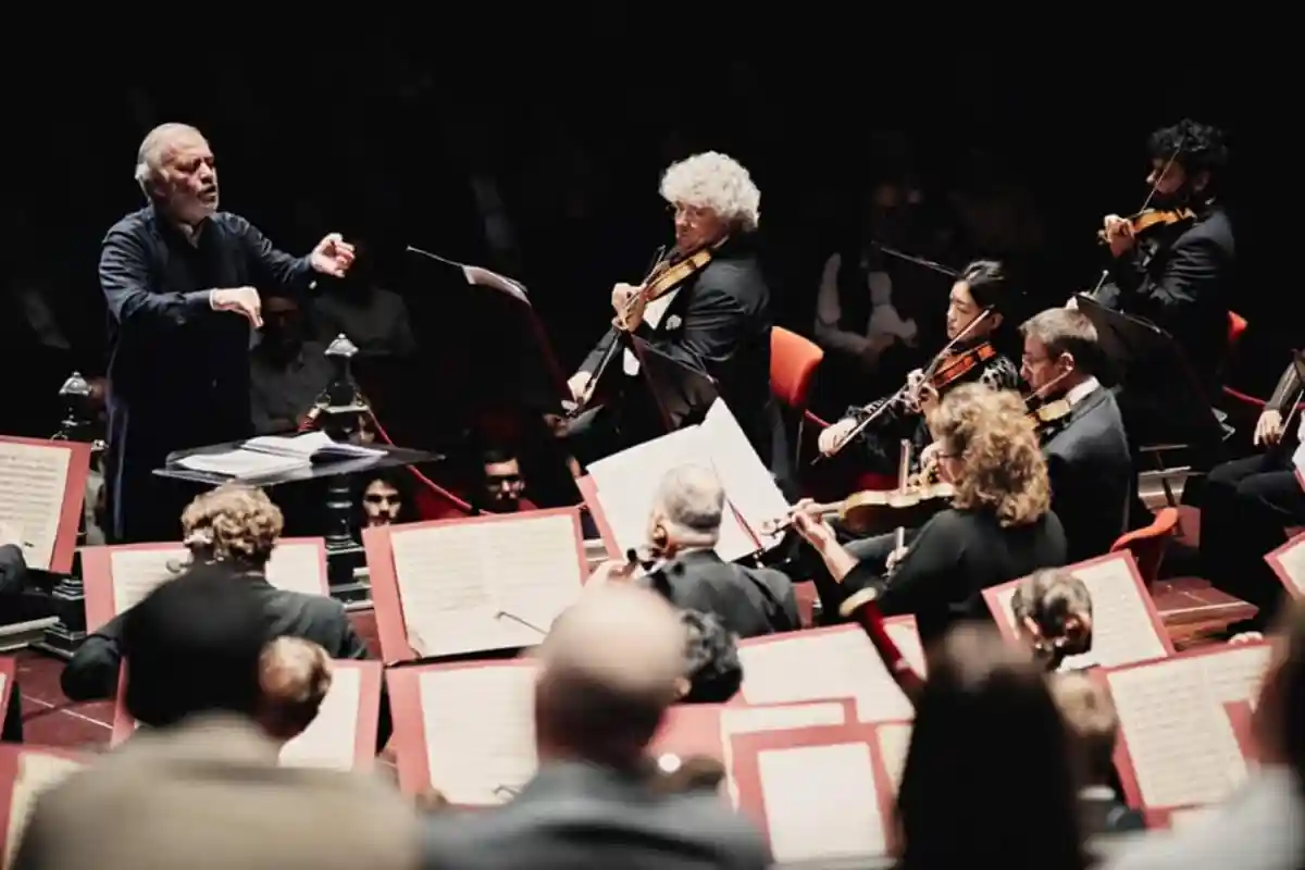 Лоренц Настурика-Гершовичи покидает Мюнхенский филармонический оркестр