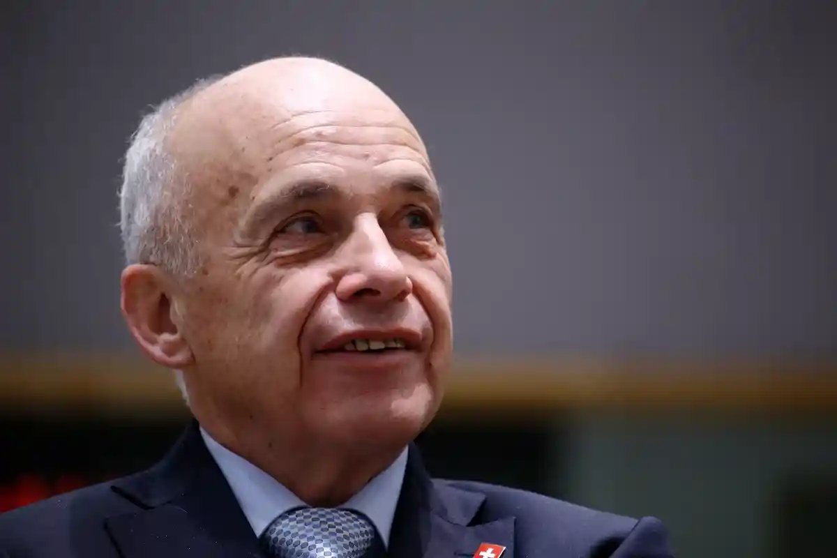 Министр финансов Швейцарии уходит в отставку