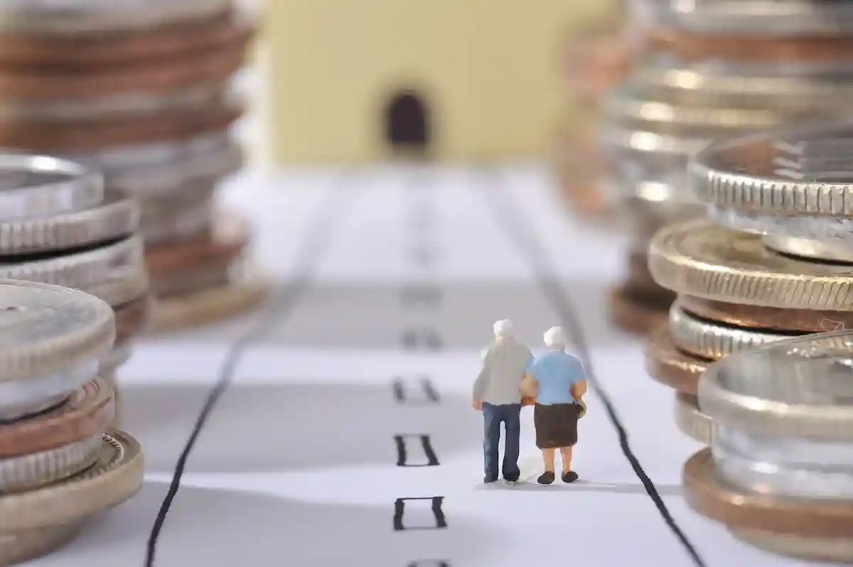 Пакет льгот для сотрудников с неполной занятостью подразумевает хорошую пенсию. Фото: beeboys / Shutterstock.com