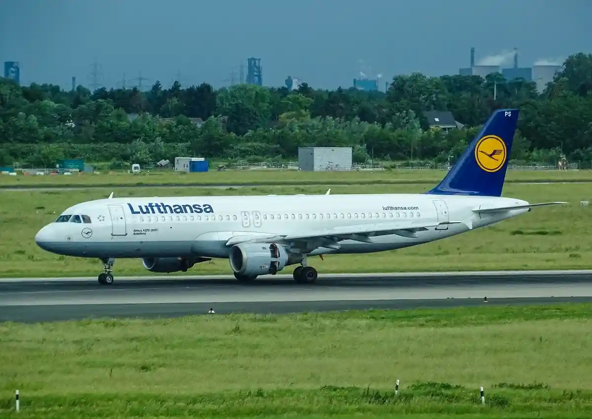 Пилоты Lufthansa вновь объявили забастовку. Фото: Miguel Ángel Sanz / unsplash.com