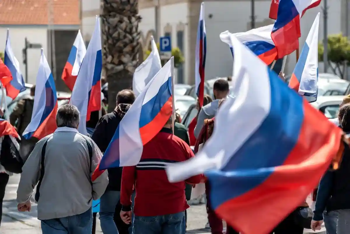 Пророссийская демонстрация в Кельне. Фото: kirill_makarov / shutterstock.com