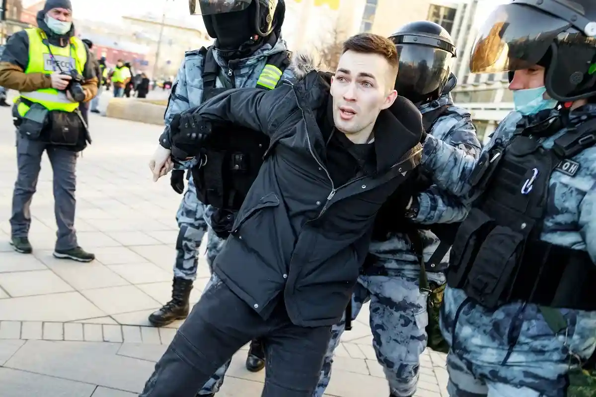 Акции против мобилизации: беспредел полиции на протестах 24 сентября в РФ