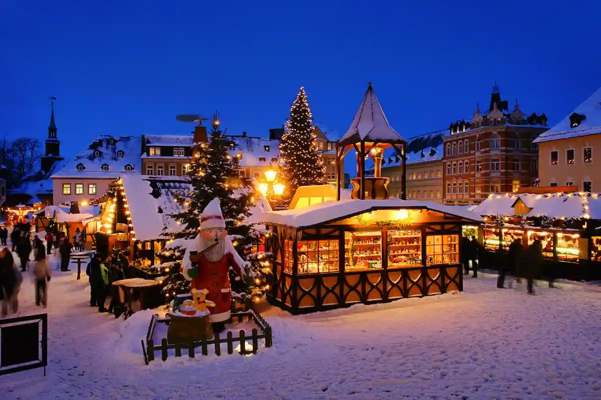 В некоторых городах Германии отказались от рождественских ярмарок. Фото: LianeM / Shutterstock.com