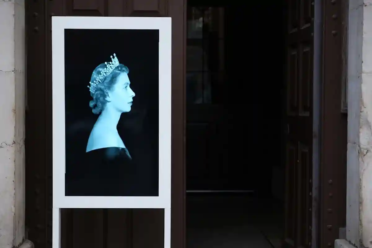 Смотреть похороны королевы Елизаветы II можно будет онлайн. Фото: Turgut Cetinkaya / Shatterstock
