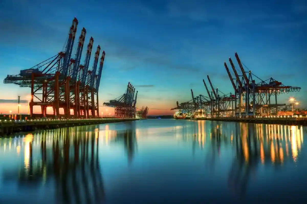 Спор из-за китайского инвестора в порту Гамбурга