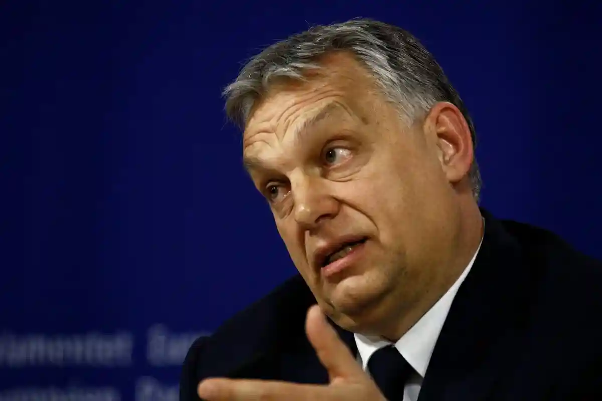 Виктор Орбан призвал снять энергетические санкции против РФ. Фото: Alexandros Michailidis / shutterstock.com