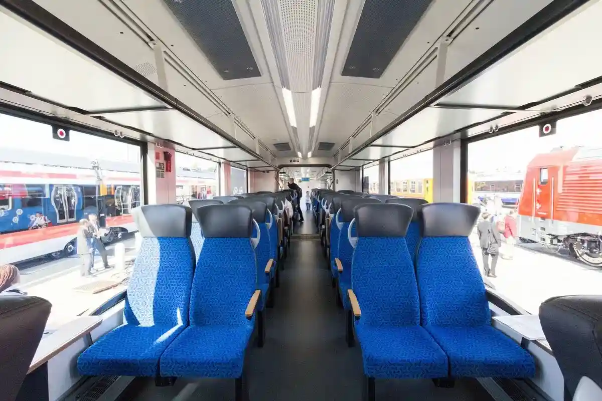 Водородный поезд Alstom Coradia iLint, сиденья в вагоне. Фото: ubahnverleih / wikipedia.org