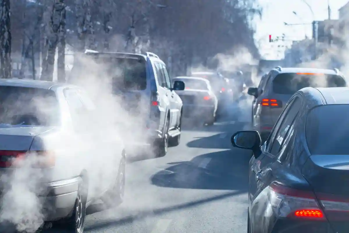 Загрязнение воздуха отнимает у человека шесть месяцев жизни. Фото: NadyGinzburg / unsplash.com