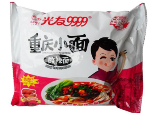 Отзыв лапши быстрого приготовления «GY Chongqing Instant Noodle - Hot & Sour Flavor» из-за наличия молока в составе. Фото: produktwarnung