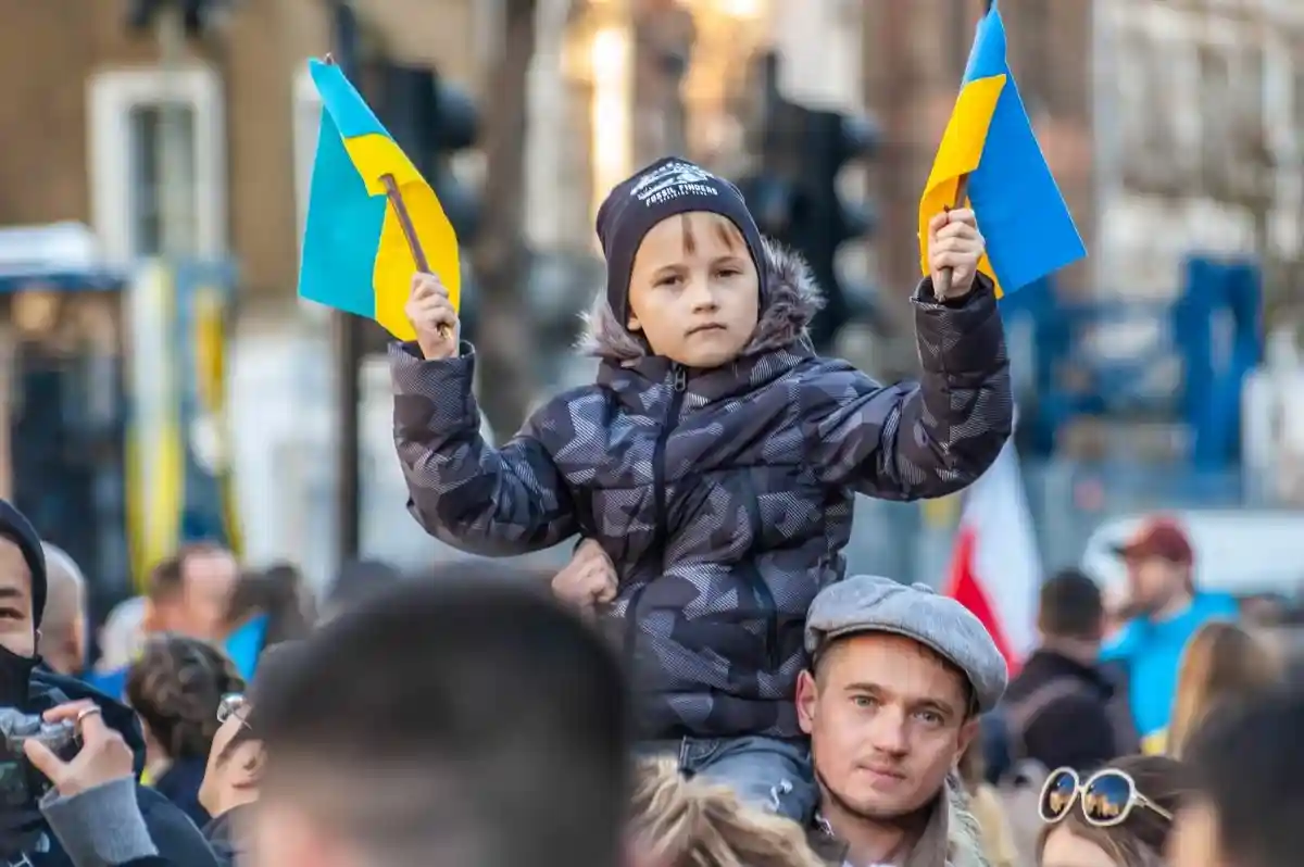 70% украинцев хотят продолжать войну до полного освобождения оккупированных территорий. Фото: JessicaGirvan / shutterstock.com