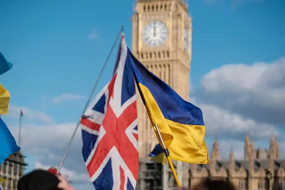 Британия призвала страны Запада активнее помогать Украине