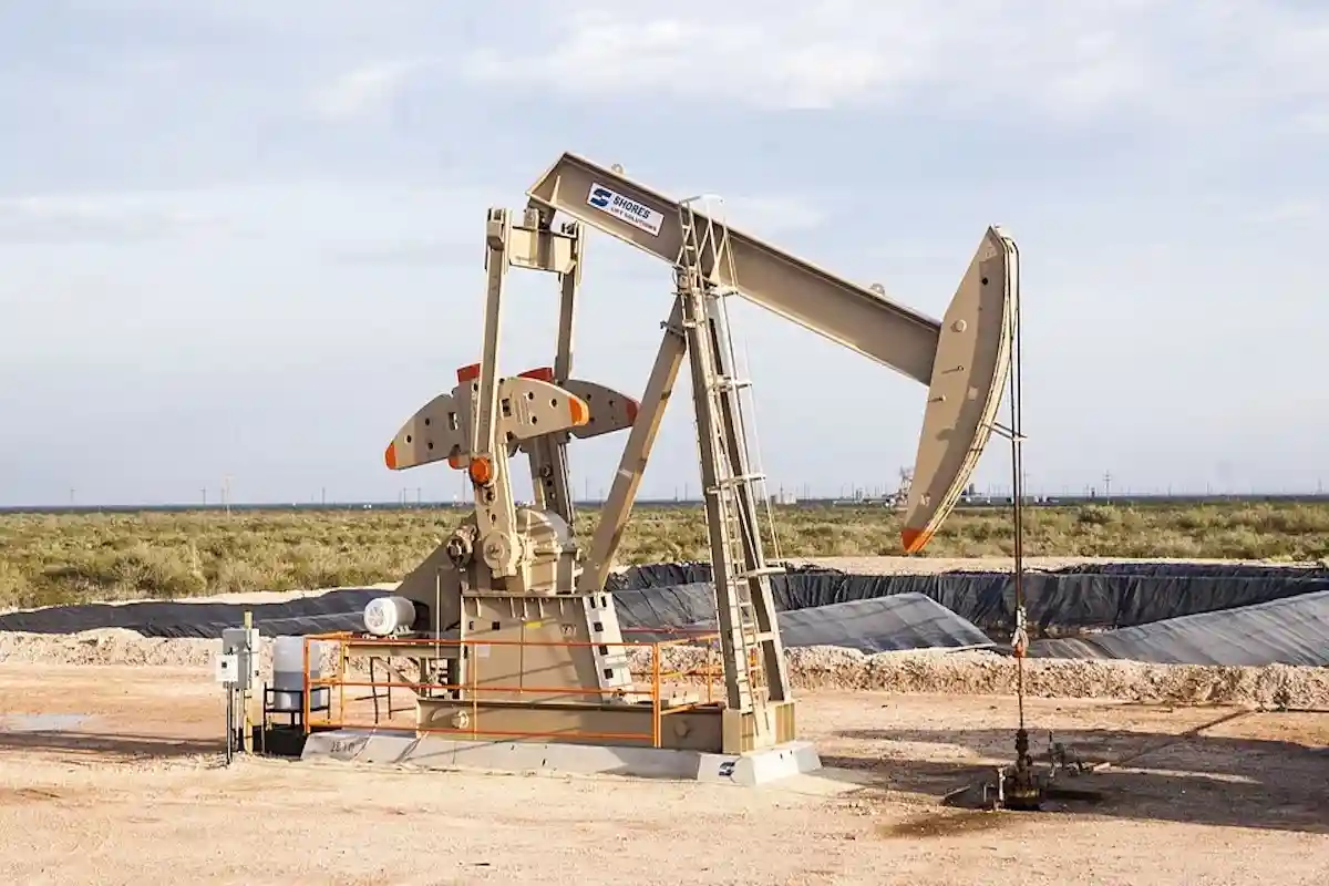 Цены на нефть снижаются. Фото: Generatorpowerproducts / Pixabay