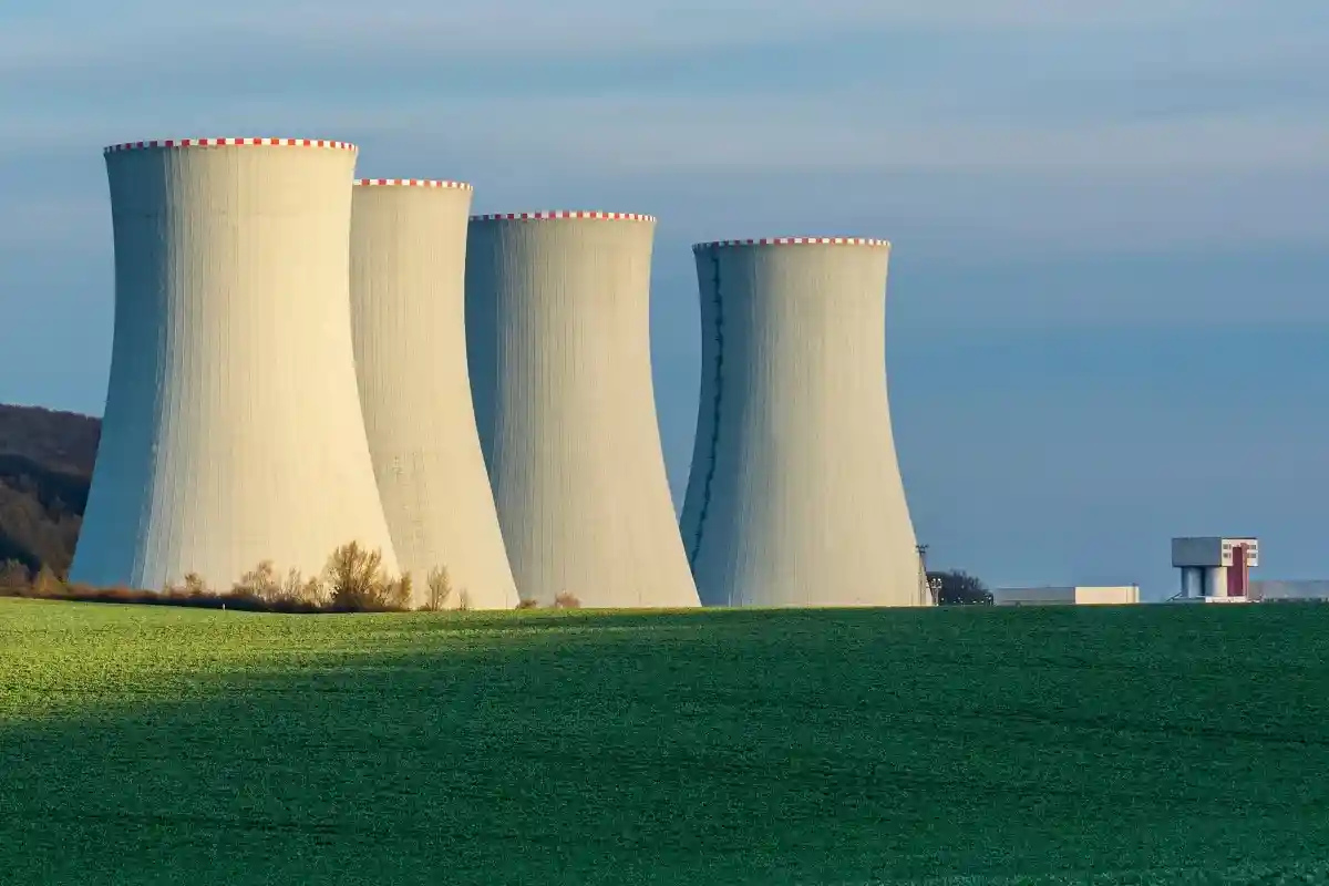 Чехия построит АЭС на границе с Германией, однако в Федеральном ведомстве по безопасности захоронения ядерных отходов говорят, что это небезопасно. Фото: Stefan_Sutka / shutterstock.com