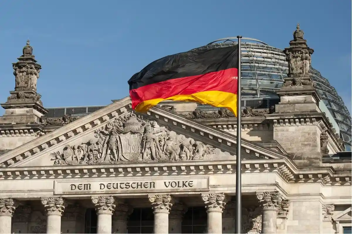 Deutsche Post ищет сотрудников и другие проблемы Германии