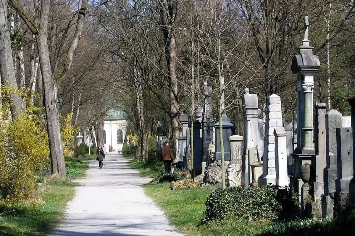 Родителям с коляской также понравится на старом Южном кладбище. Фото: wikipedia.org