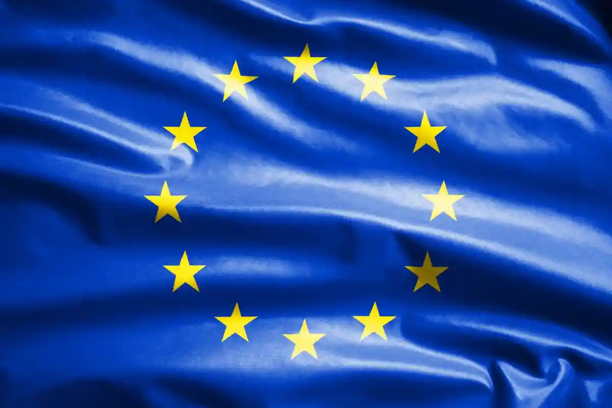 Еврокомиссия рекомендует дать Боснии и Герцеговине статус кандидата в ЕС. Фото: REC Stock Footage / Shutterstock.com