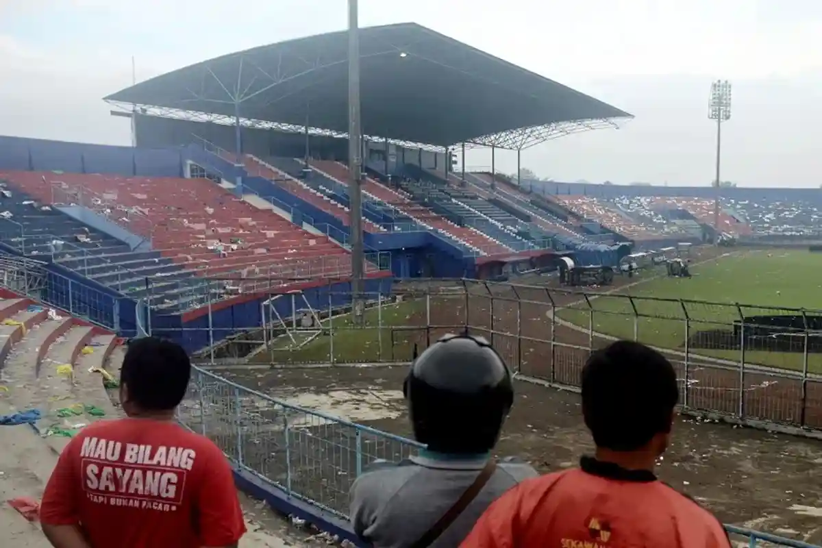 Футбольный стадион в Индонезии