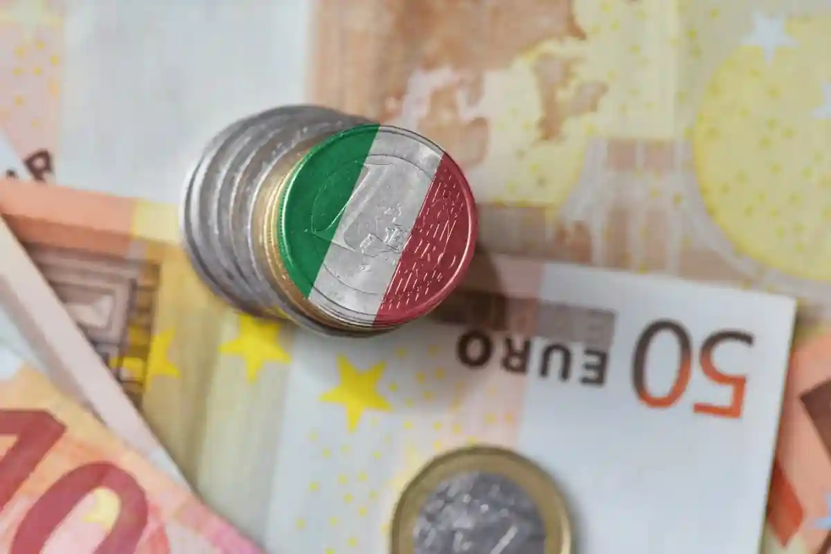 Инфляция в Италии выросла до 12%