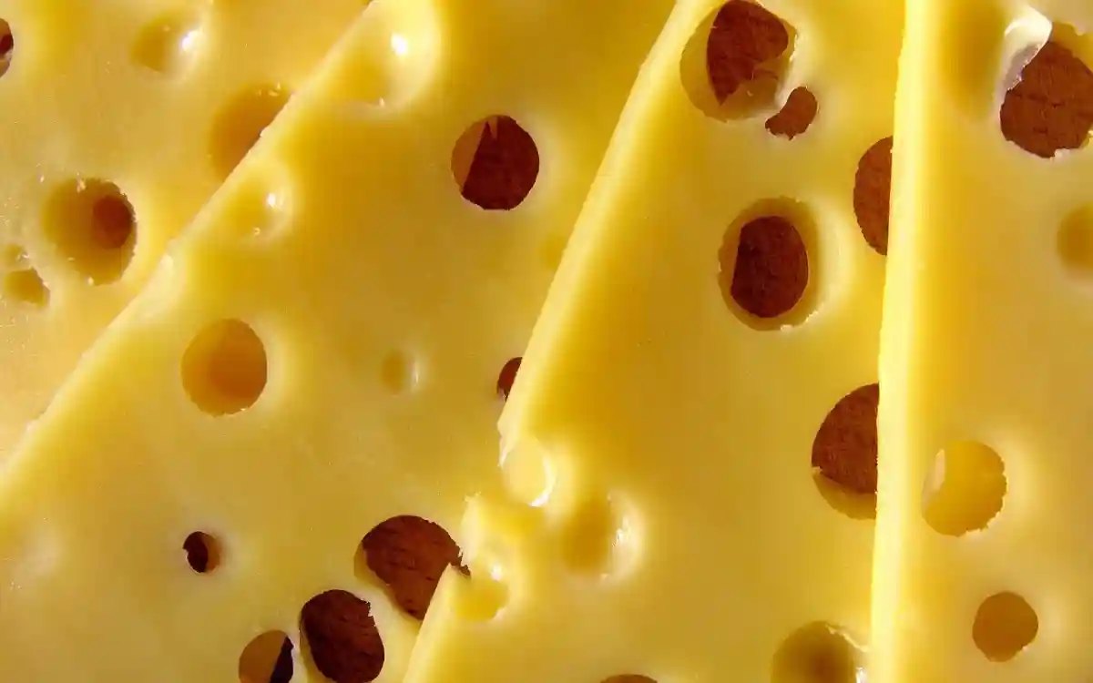 Отличить сыр от подделки можно и дома. Фото: lipefontes0 / pixabay.com