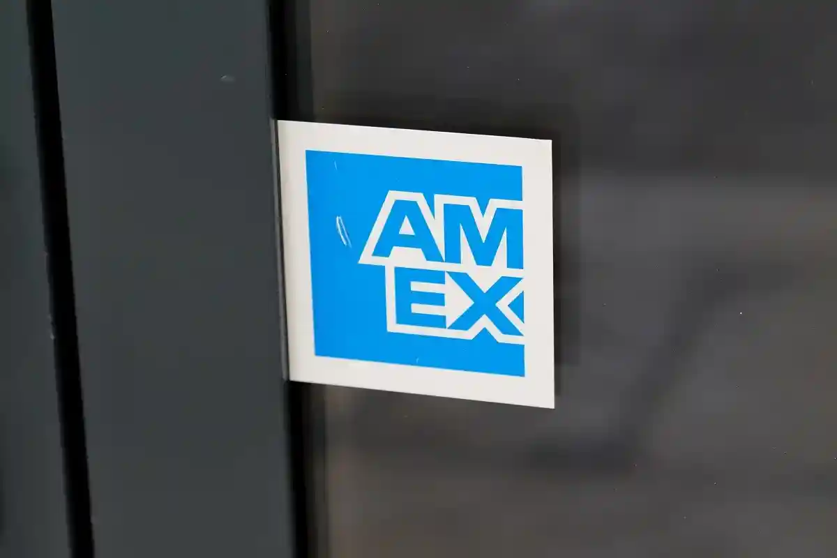 Большинство крупных брендов и сетей лояльны к оплате картами AMEX. Фото: sylv1rob1 / shutterstock.com