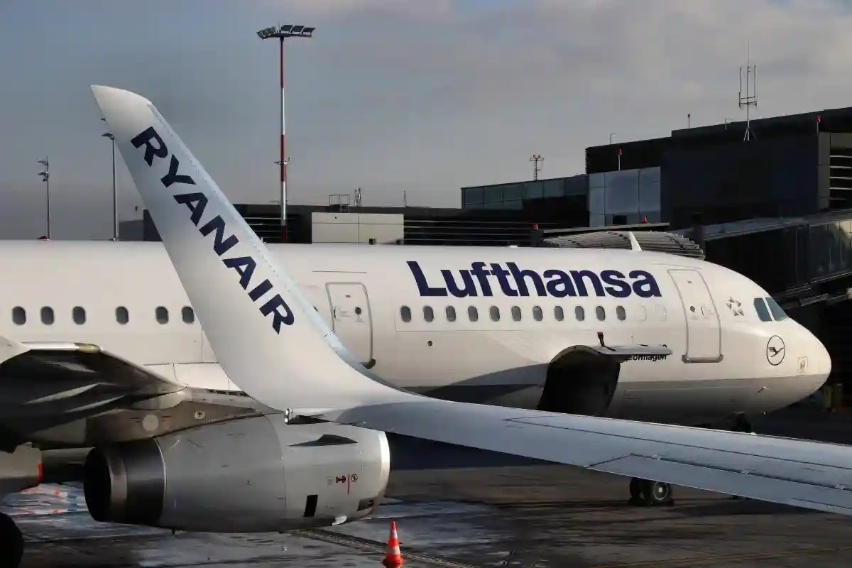 Lufthansa ожидает сложного 2023 года и призывает другие авиакомпании к сотрудничеству. Фото: Tupungato / shutterstock.com