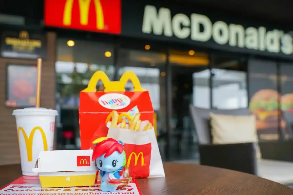 McDonald’s не хотел добавлять Happy Meal