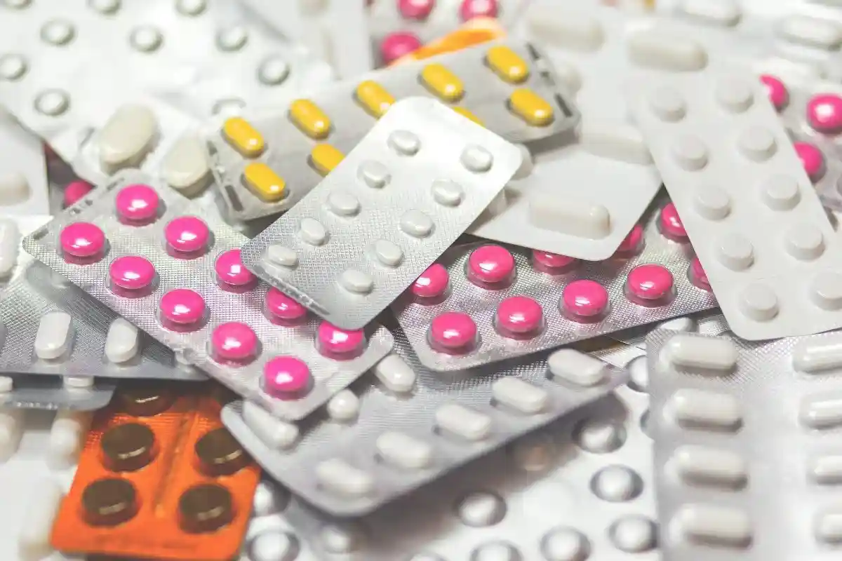 Антидепрессанты ни в коем случае нельзя покупать без назначения врача. Фото: Pexels / pixabay.com