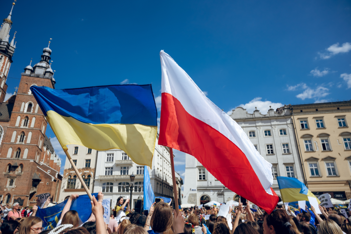 Польша поддерживает Украину. Фото: Kotelnikov Andrii / shutterstock.com 