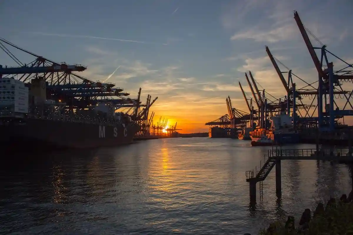 Портовый терминал в Гамбурге могут продать китайцам
