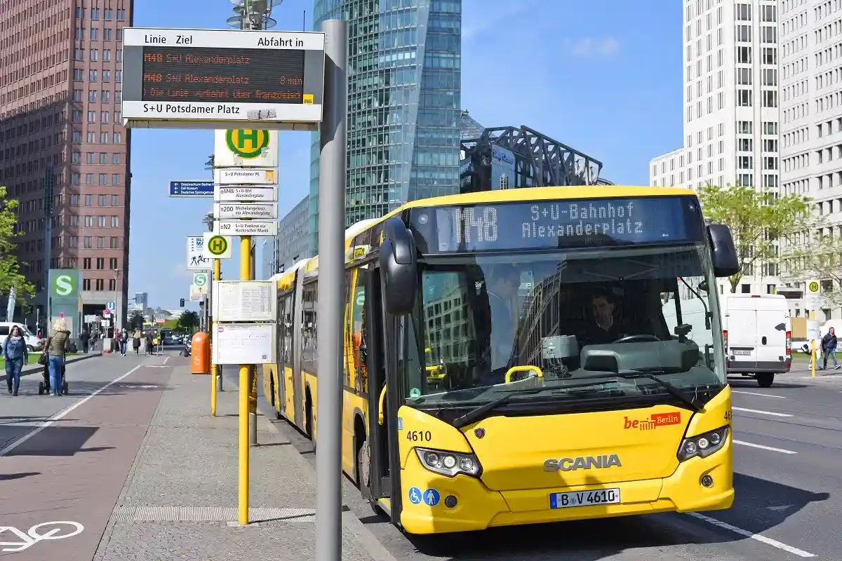 Проблемы со школьными автобусами в Баварии чаще всего возникают в интеграции с общественным транспортом. Фото: smereka / shutterstock.com 