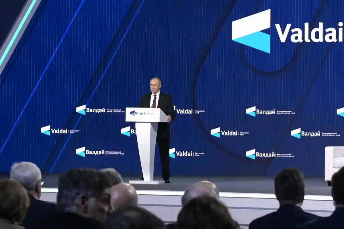 Путин обвинил Запад во время форума в Москве. Фото: Kremlin.ru