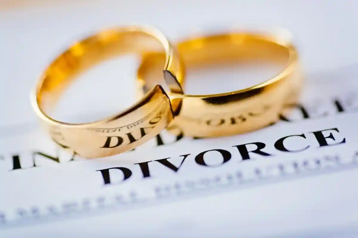 Пять моделей поведения, которые всегда ведут к разводу. Фото: Daniel Jedzura / shutterstock.com