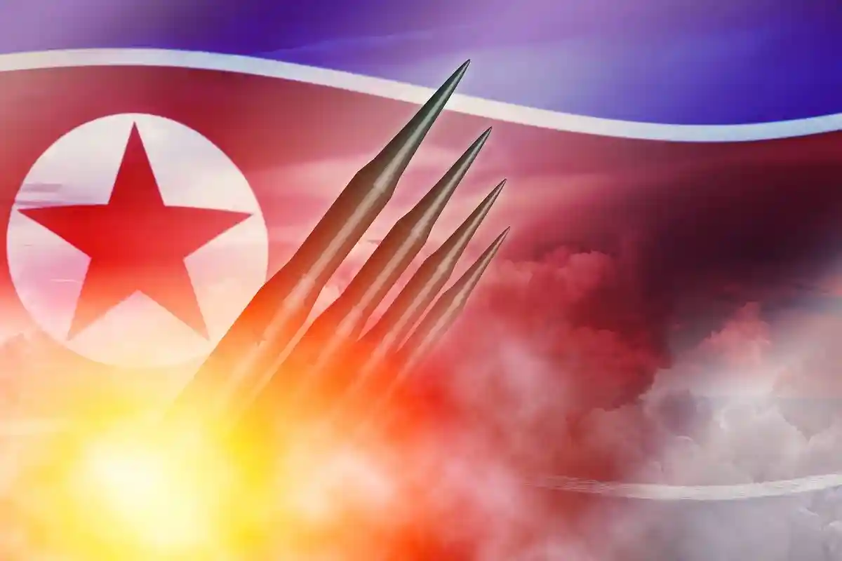 Ракета Северной Кореи над Японией