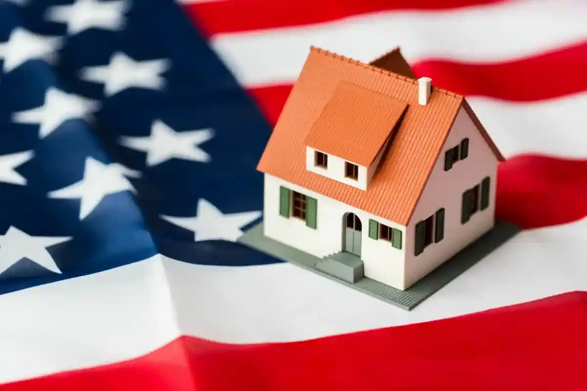 Средняя ставка по ипотекам превысила 7% в США