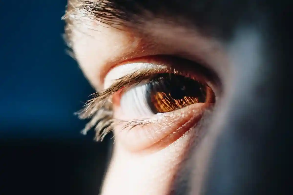 Сухость глаз: причины появления синдрома