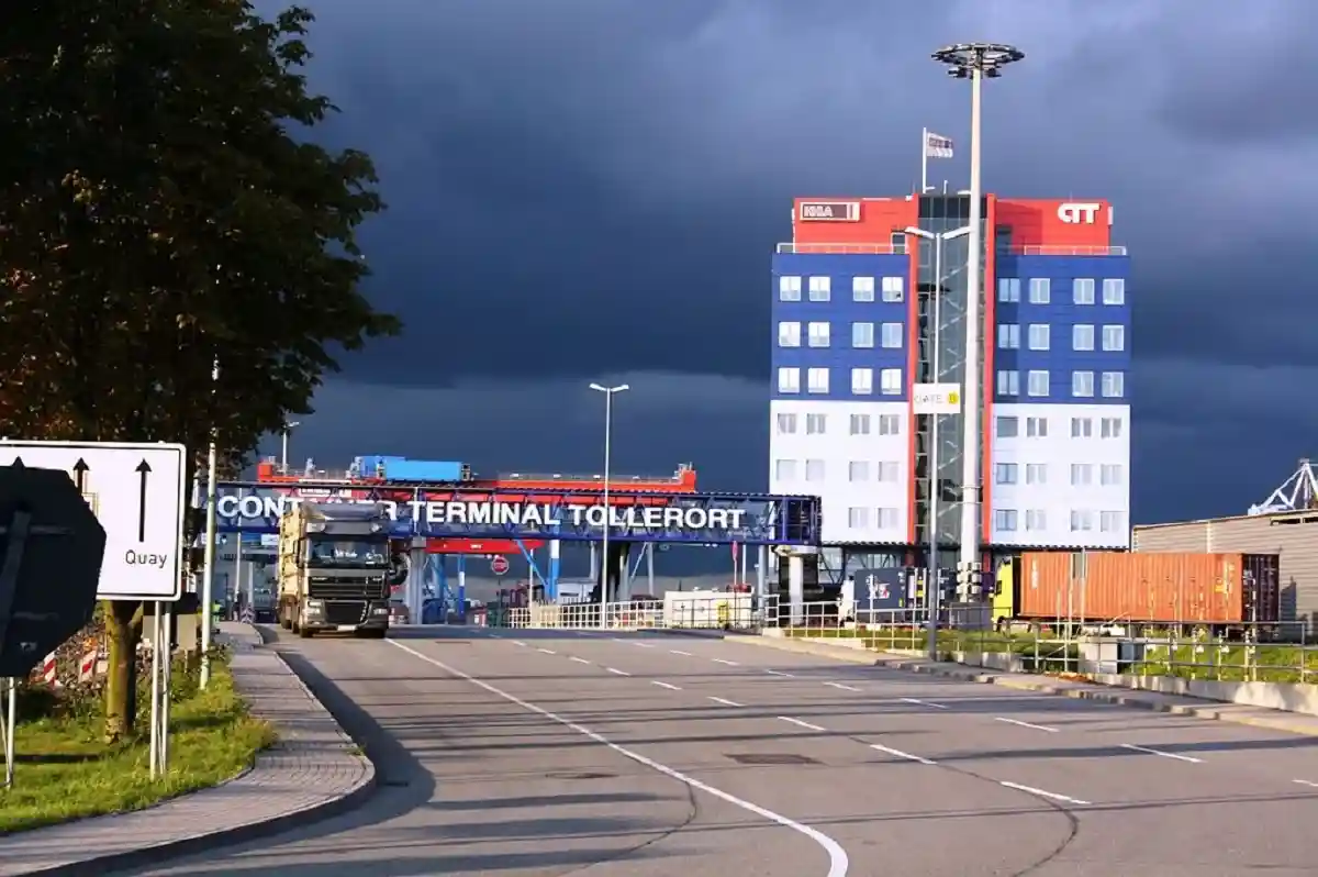 Tollerort контейнерный терминал Гамбурга лишился управляющего директора.