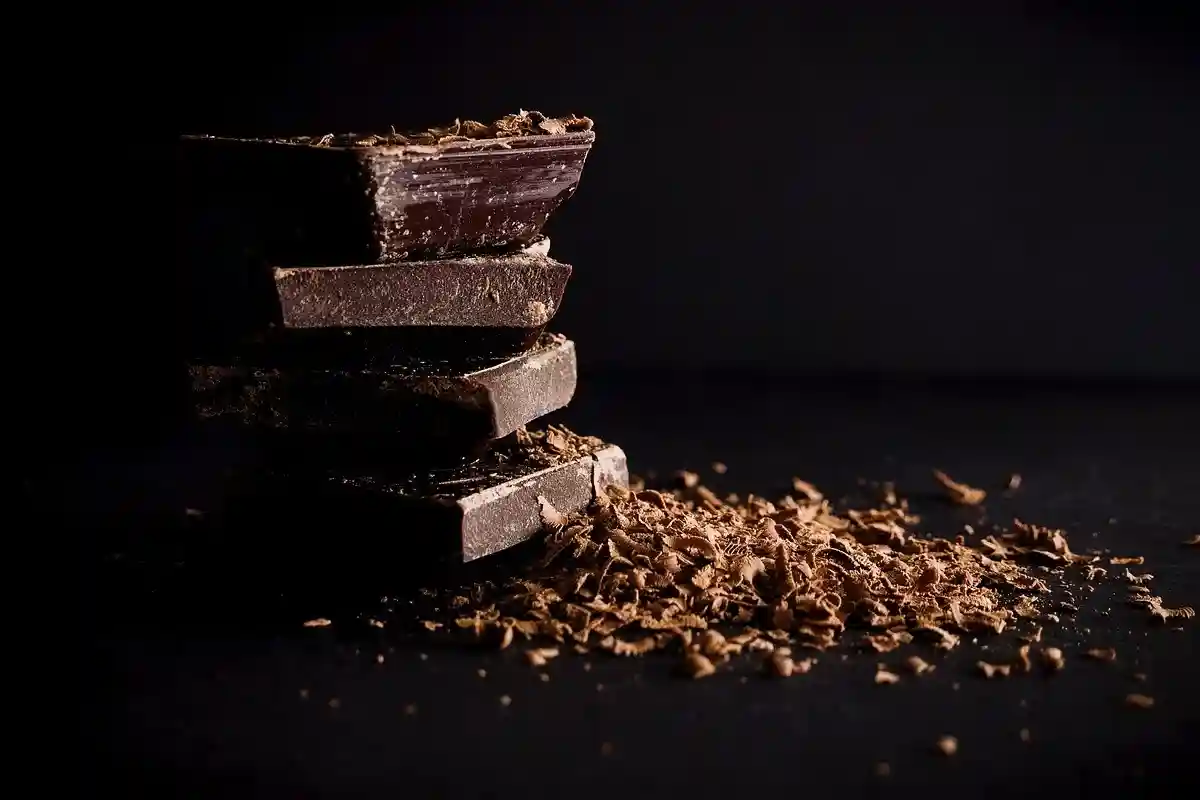 Из всех видов шоколада только горький полезен. Фото: StockSnap / pixabay.com