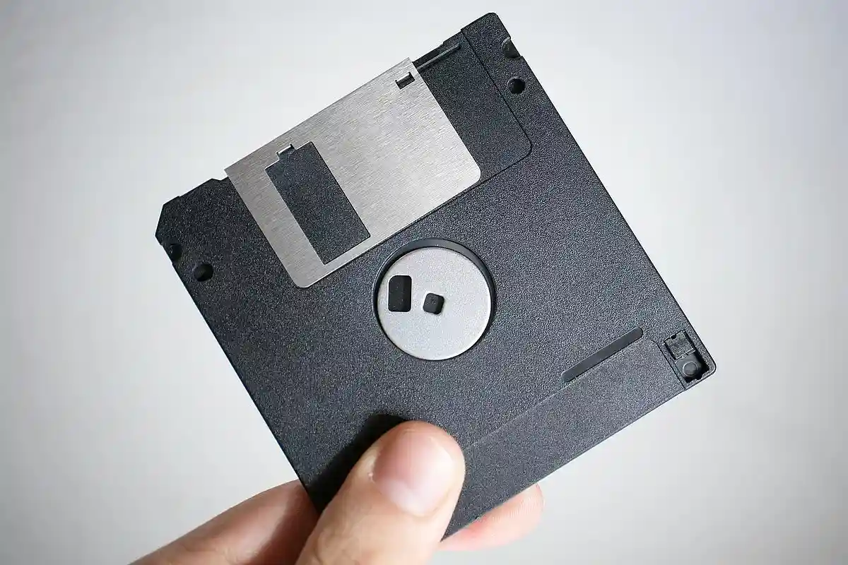Сделанные в 90-х дискеты до сих пор пользуются спросом. Фото: Ivan Radic / commons.wikimedia.org