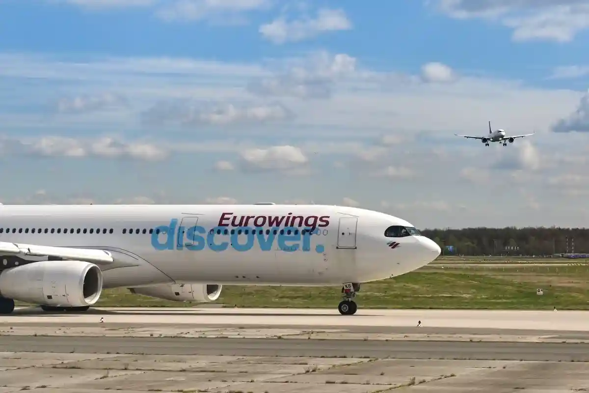 Забастовка Eurowings с понедельника. Туристы должны быть готовы к многочисленным отменам и задержкам рейсов. Фото: Ceri Breeze / Shutterstock.