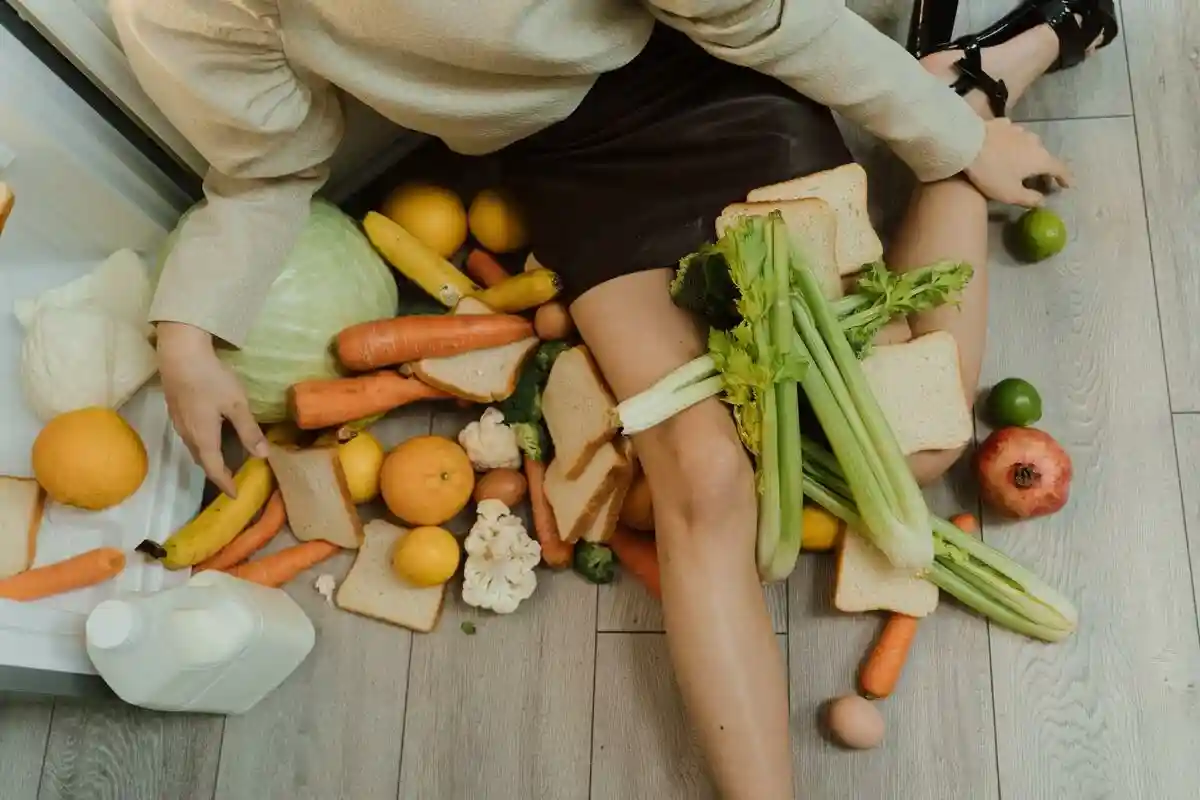 Как заставить детей есть больше фруктов и овощей? Подайте им пример, начините с себя. Фото: Ron Lach / pexels.com