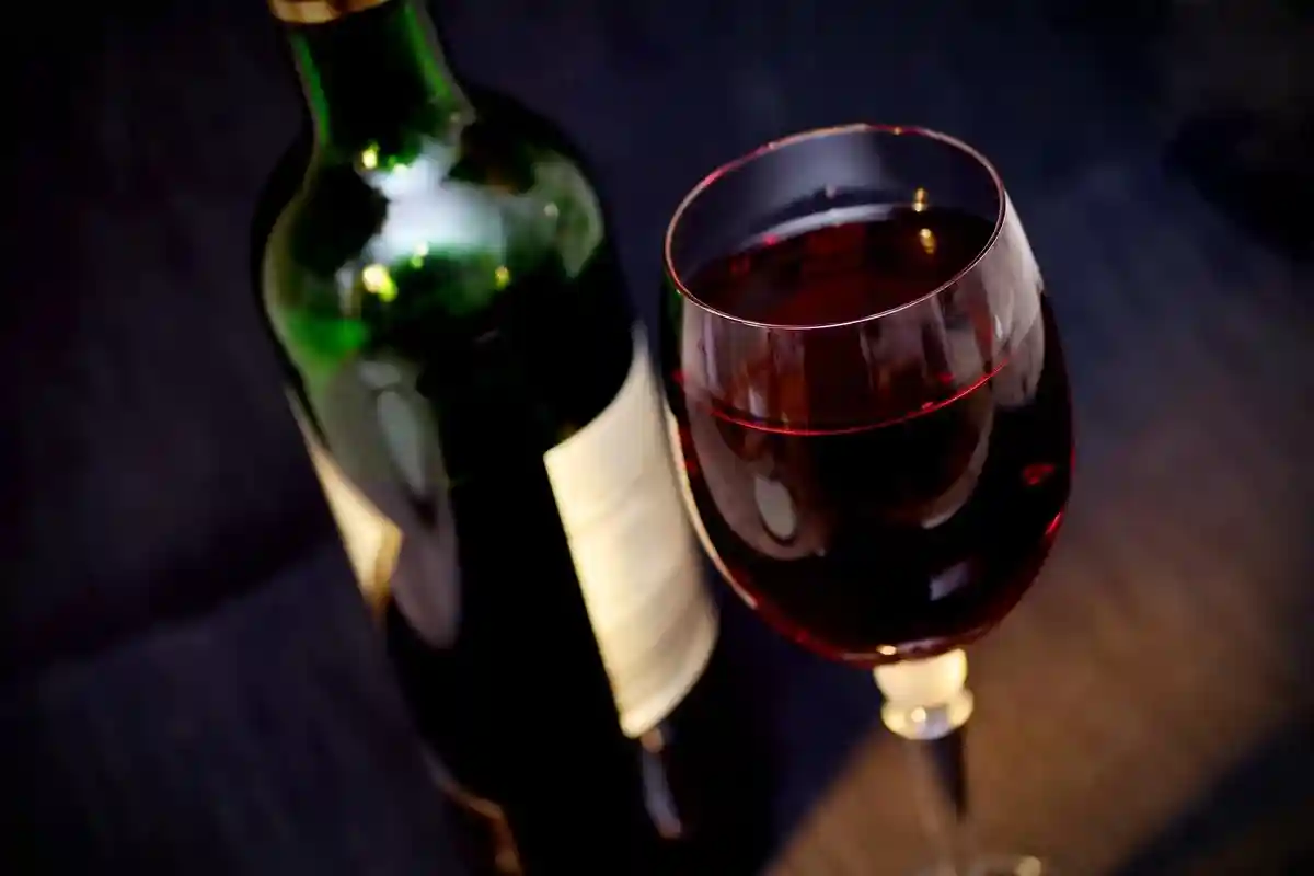 Красное вино по вечерам